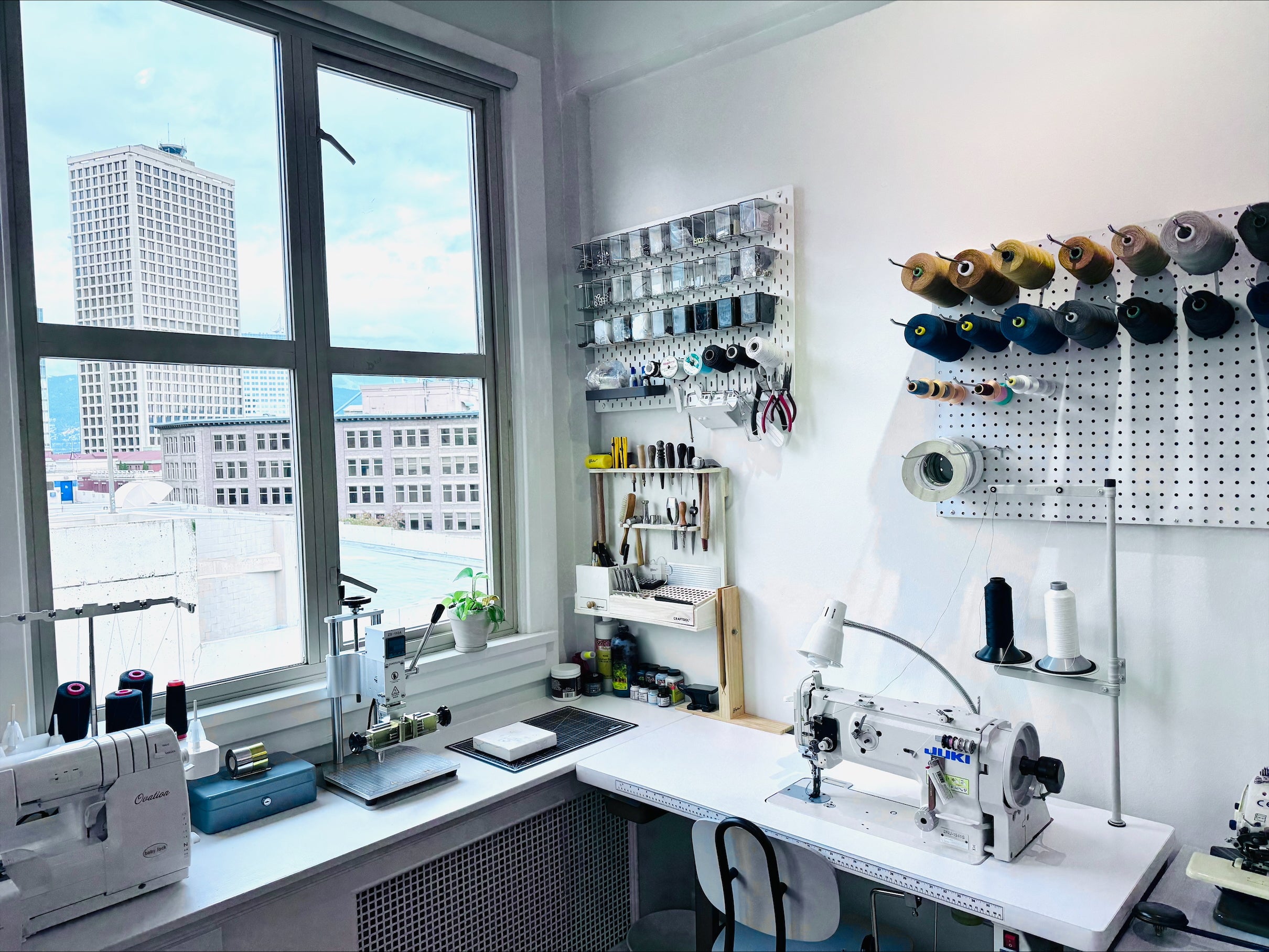 Load video: Vancouver Fashion Industrial Sewing Studio
